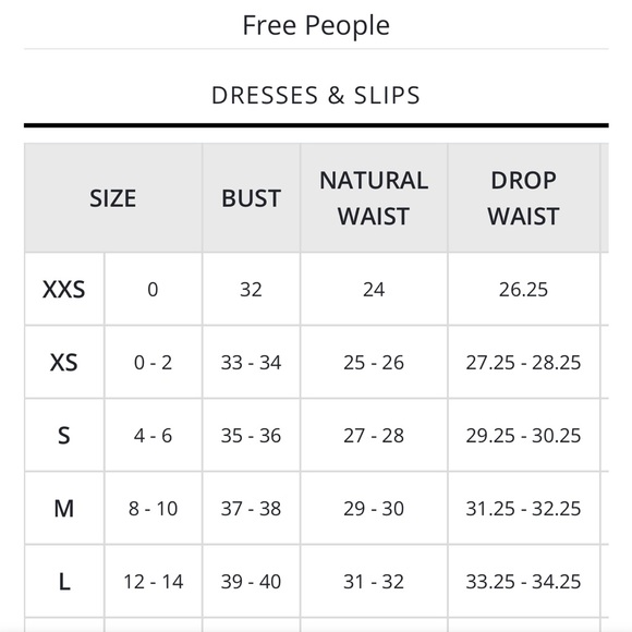 Free Throw Scoop Neck Cropped Top - Picture 11 of 12